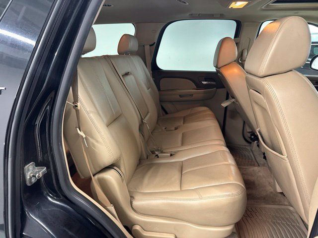 Used 2007 GMC Yukon SLT w/ SLT Preferred Equipment Group AWD/4WD image 31