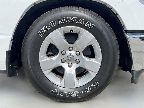 Used 2019 RAM 1500 Big Horn image 28