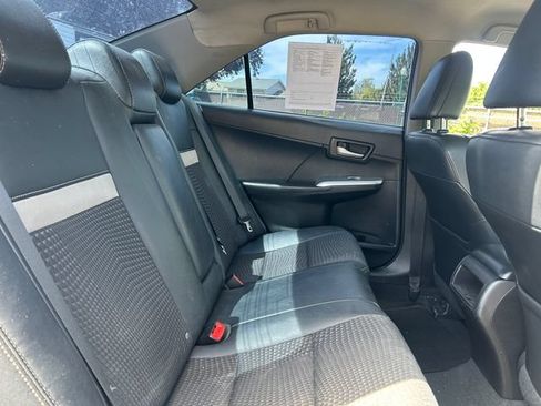 Used 2014 Toyota Camry SE FWD image 25