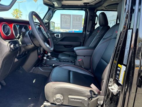 Used 2023 Jeep Wrangler Unlimited Rubicon w/ Xtreme 35 Tire Package AWD/4WD image 17