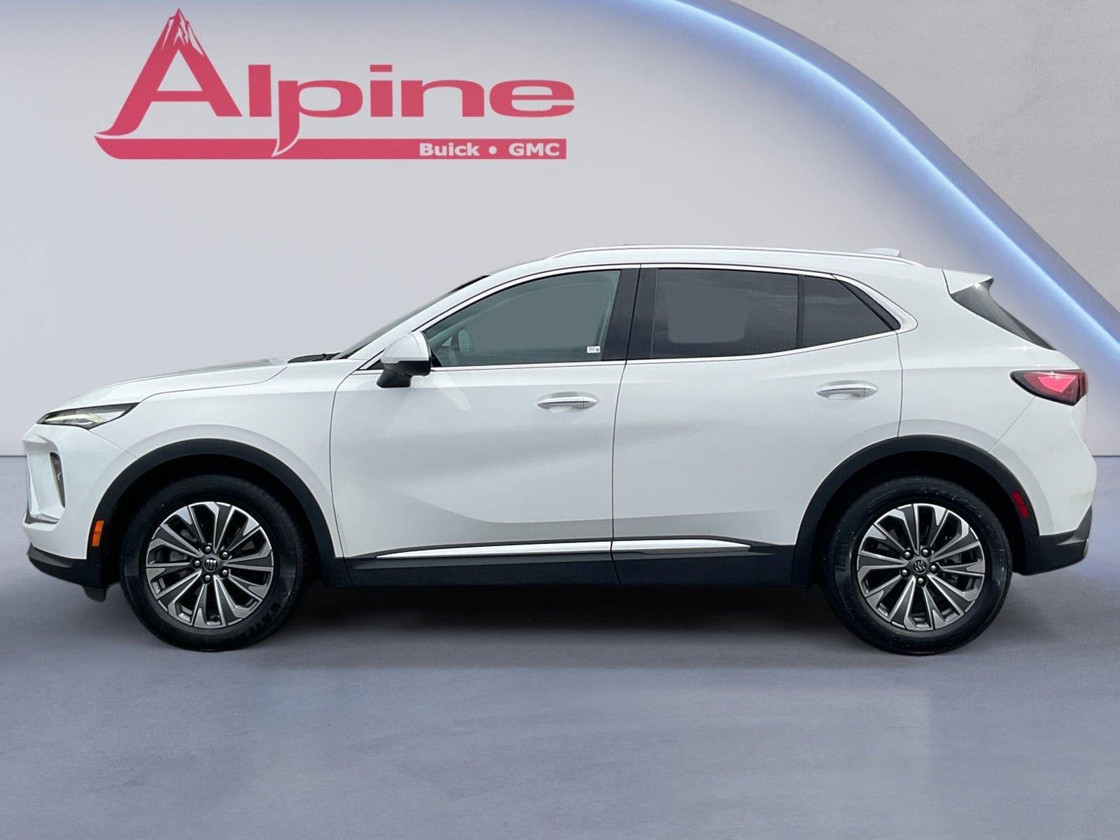 Used 2024 Buick Envision Preferred AWD/4WD image 2