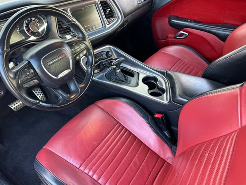 Used 2016 Dodge Challenger R/T Plus RWD image 10