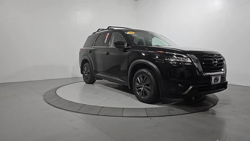 Used 2022 Nissan Pathfinder SV AWD/4WD image 8