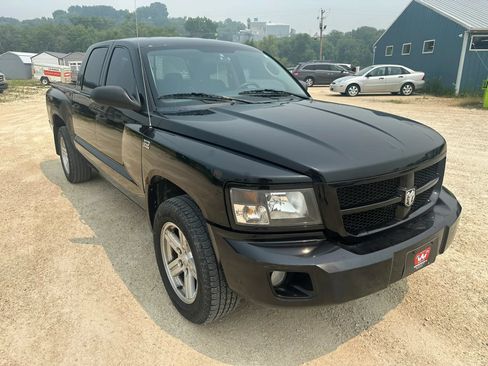 Used 2011 Dodge Dakota Big Horn w/ Convenience Group AWD/4WD image 4