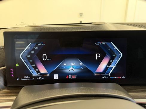 Used 2024 BMW X5 xDrive40i w/ M Sport Package image 8