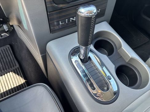 Used 2007 Lincoln Mark LT 4x4 image 19