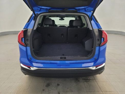 Used 2024 GMC Terrain SLT image 29