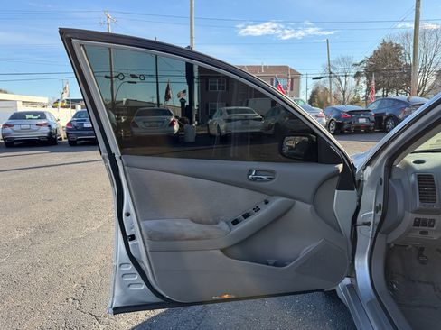 Used 2012 Nissan Altima 2.5 image 9