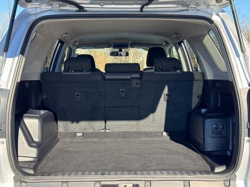 Used 2017 Toyota 4Runner SR5 image 4