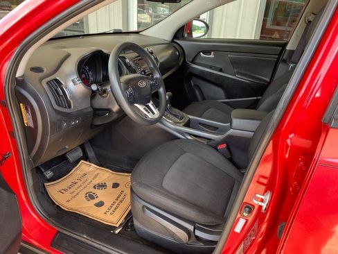 Used 2012 Kia Sportage LX FWD image 13