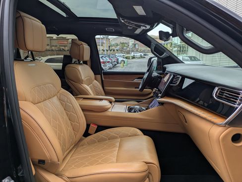 Used 2023 Jeep Grand Wagoneer Series III w/ Rear Seat Video Group 1 image 29