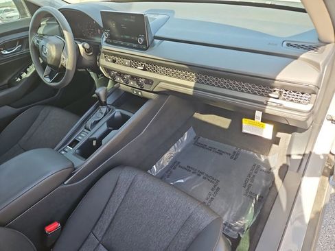 Used 2025 Honda Accord SE image 22