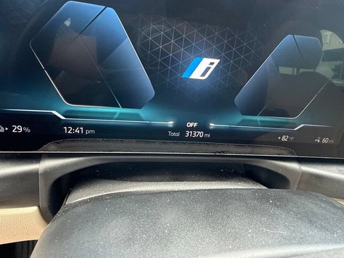 Used 2023 BMW i4 eDrive35 RWD image 14