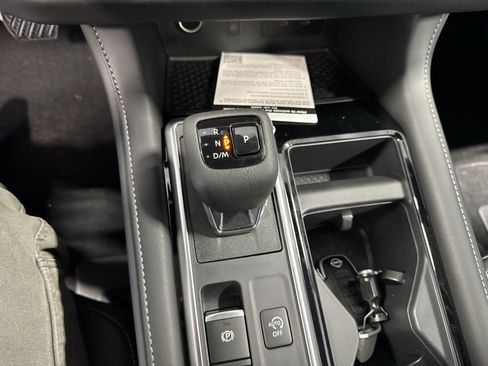 New 2026 Nissan Pathfinder SL AWD/4WD image 22