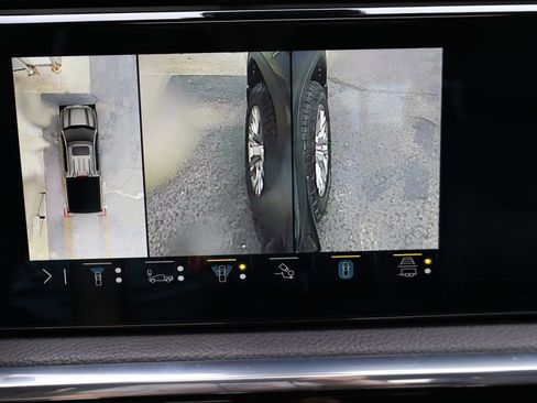 Used 2023 GMC Sierra 1500 Denali w/ Technology Package AWD/4WD image 31