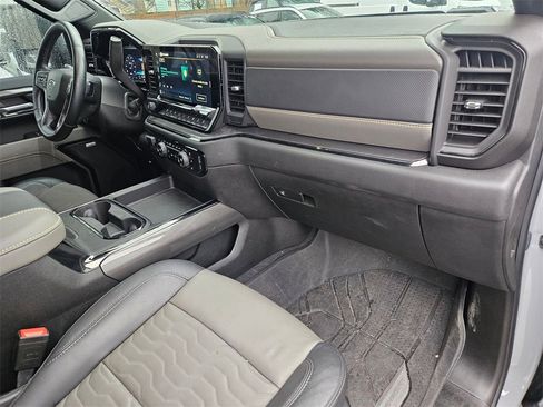 Used 2024 Chevrolet Silverado 2500 ZR2 image 19