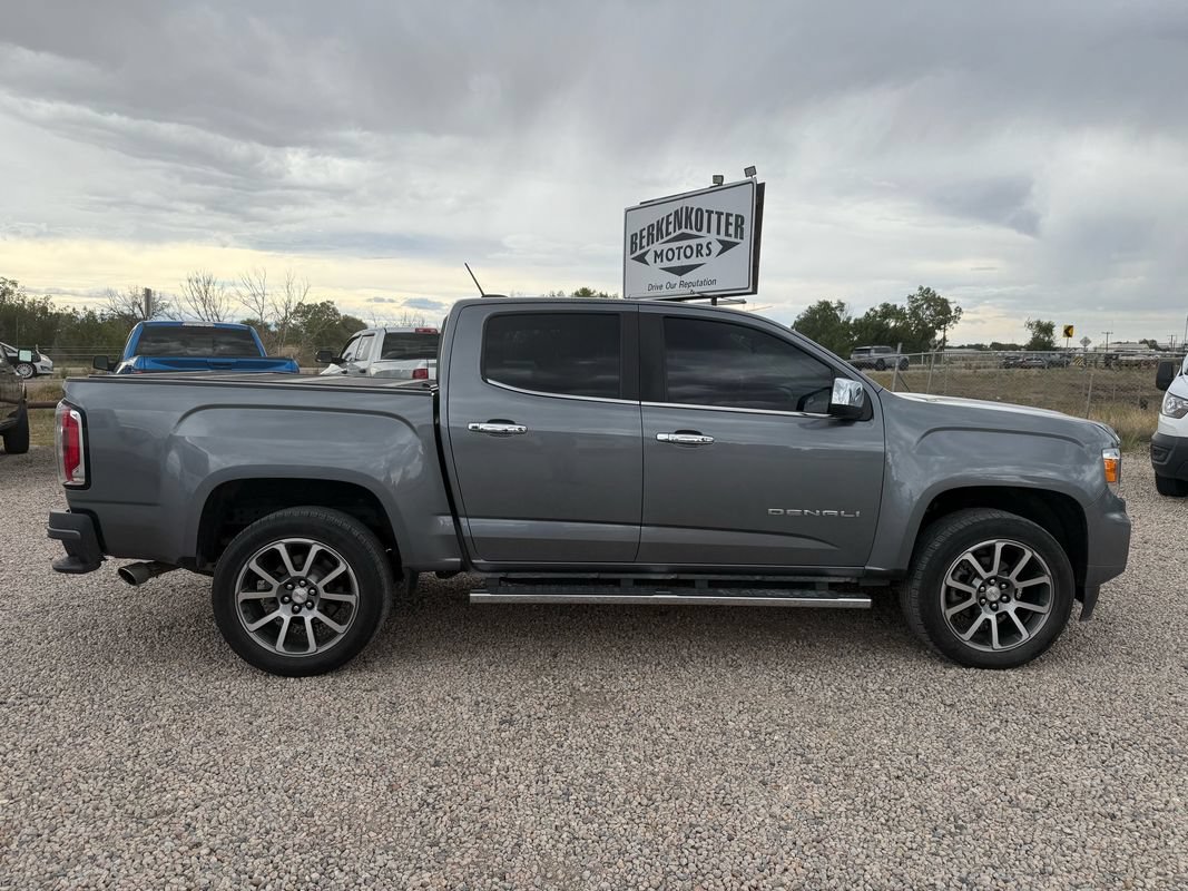 Used 2022 GMC Canyon Denali AWD/4WD image 11