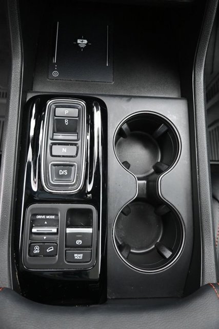 Used 2025 Honda Pilot TrailSport image 21