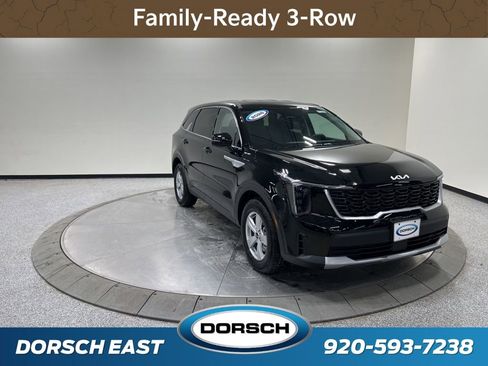 New 2026 Kia Sorento LX FWD image 3