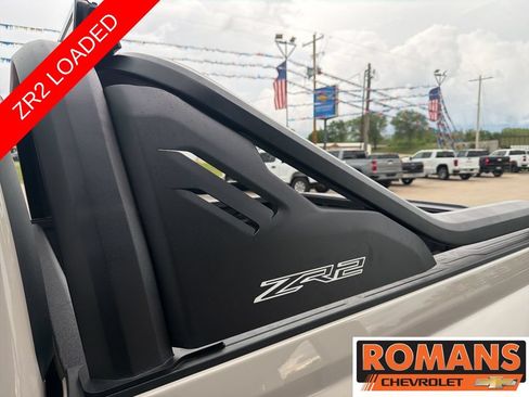 New 2026 Chevrolet Colorado ZR2 w/ Midnight Edition AWD/4WD image 23