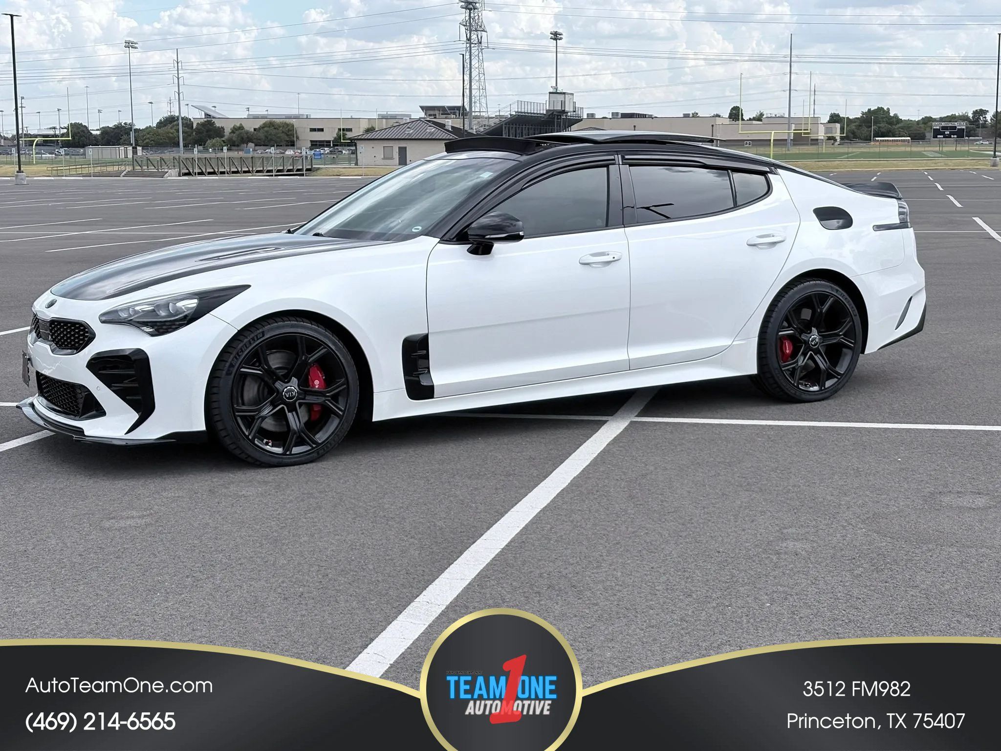 Used 2018 Kia Stinger GT2 RWD image 1