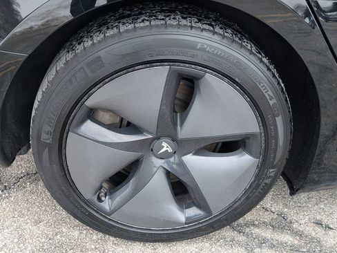 Used 2018 Tesla Model 3 Long Range image 33