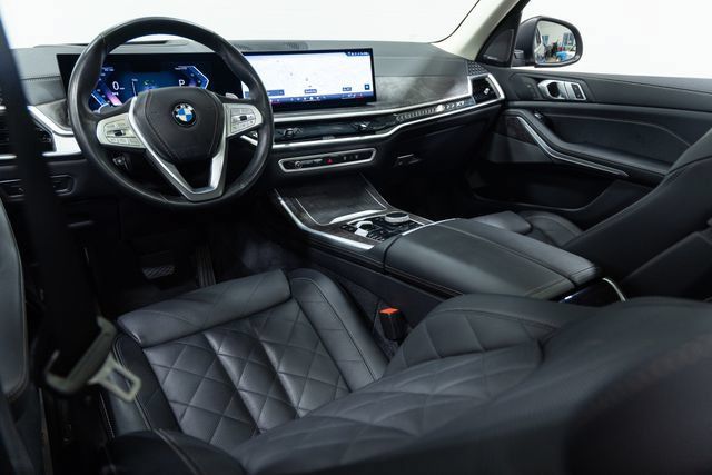 Used 2025 BMW X7 xDrive40i AWD/4WD image 20