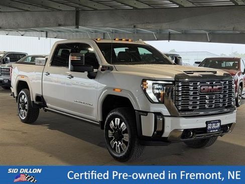 Used 2024 GMC Sierra 2500 Denali w/ Denali Reserve Package AWD/4WD image 2