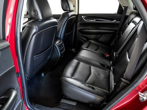 Used 2019 Cadillac XT5 Premium Luxury image 36