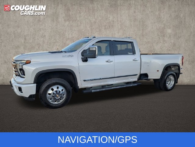 Used 2024 Chevrolet Silverado 3500 High Country w/ High Country Premium Package AWD/4WD image 5