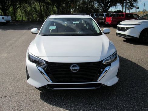 New 2025 Nissan Sentra SV image 6