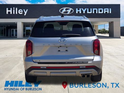 Used 2024 Hyundai Palisade SEL w/ Premium Package FWD image 7