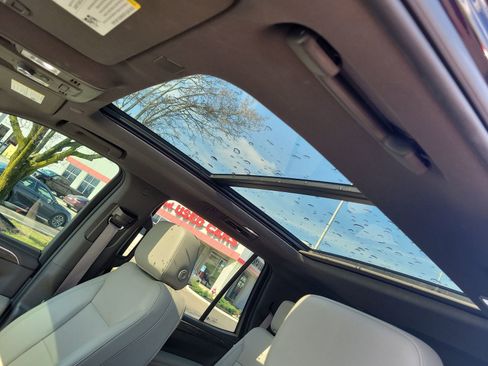 Used 2023 Chevrolet Tahoe LT image 33