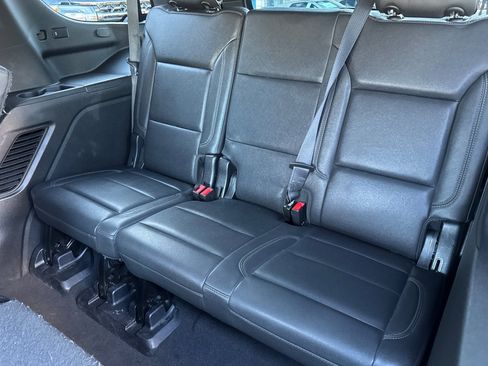 Used 2022 Chevrolet Tahoe Z71 w/ Off-Road Capability Package image 18