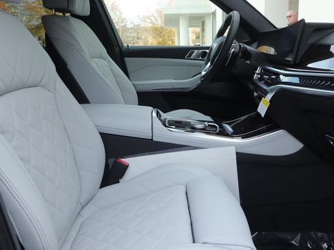 New 2026 BMW X5 xDrive40i w/ Climate Comfort Package image 20