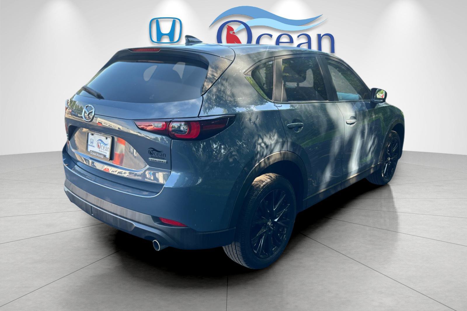 Used 2025 MAZDA CX-5 Carbon Edition AWD/4WD image 3