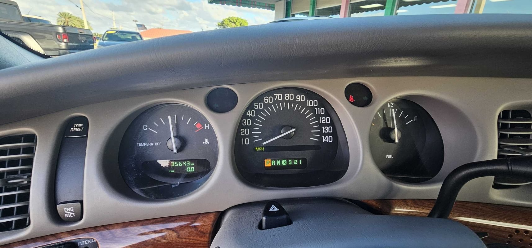 Used 2000 Buick Le Sabre Custom FWD image 6