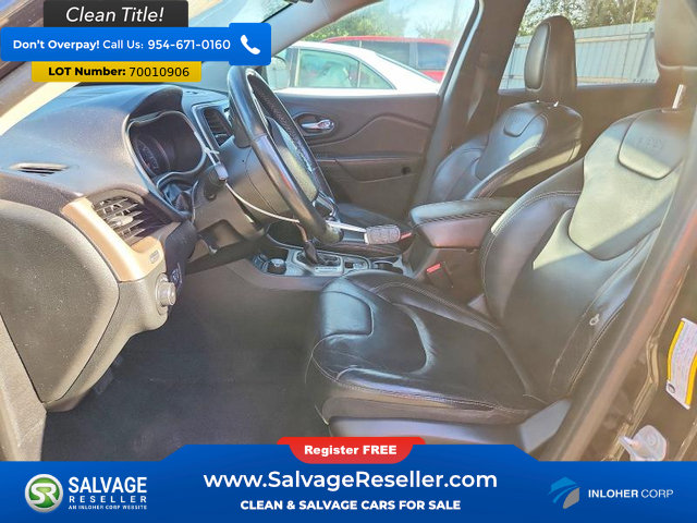 Used 2015 Jeep Cherokee Limited w/ Trailer Tow Group AWD/4WD image 9
