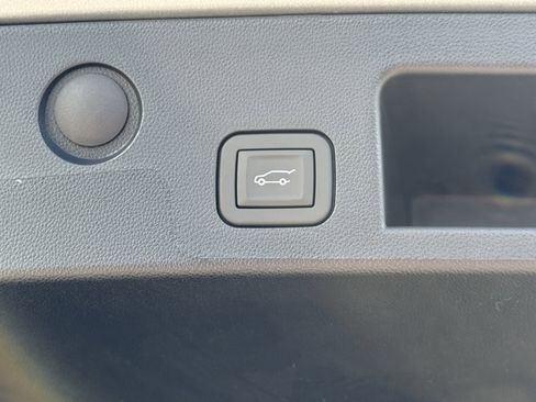 New 2026 Chevrolet Equinox LT image 6