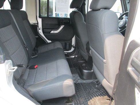 Used 2011 Jeep Wrangler Unlimited Sahara w/ Dual Top Group AWD/4WD image 12