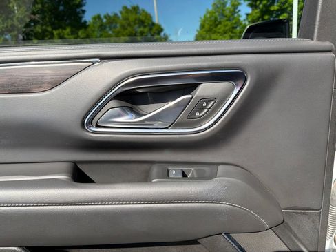 Used 2024 Chevrolet Tahoe LT AWD/4WD image 13