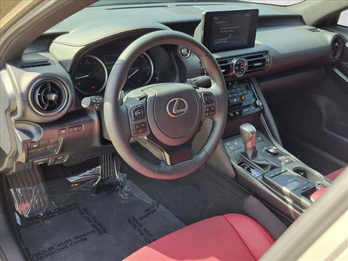 Used 2023 Lexus IS 300 w/ Comfort Package RWD image 10