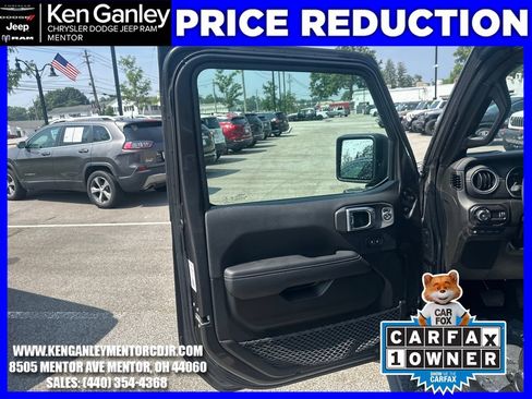 Certified 2023 Jeep Wrangler Unlimited Sahara AWD/4WD image 12