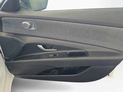 New 2026 Hyundai Elantra Limited FWD image 41