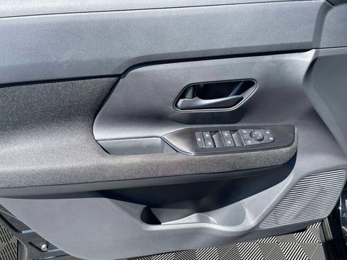 New 2026 Nissan Kicks S FWD image 17