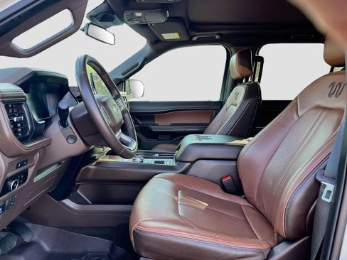 Used 2024 Ford Expedition Max King Ranch RWD image 21
