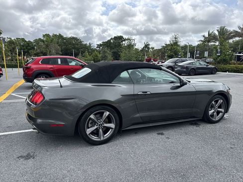 Used 2017 Ford Mustang Convertible w/ Equipment Group 051A RWD image 4