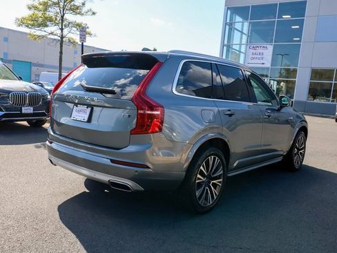 Used 2020 Volvo XC90 T5 Momentum w/ Protection Package image 17