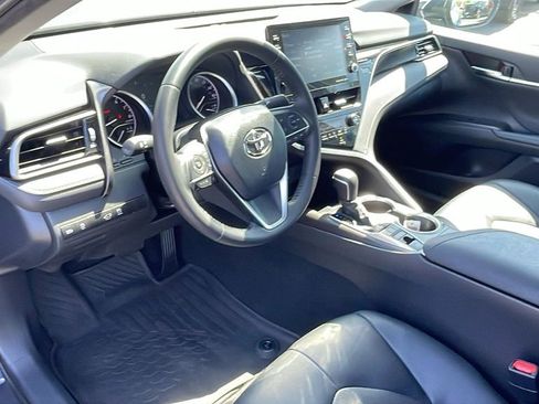 Used 2024 Toyota Camry XLE FWD image 10