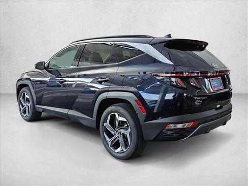 Certified 2024 Hyundai Tucson Limited AWD/4WD image 8
